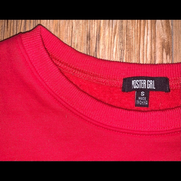 Red Cropped Poster Girl Crew Neck NWOT - Picture 2 of 3